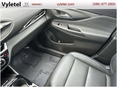 Used 2024 Buick Envista Sport Touring w/ Convenience I Package image 32