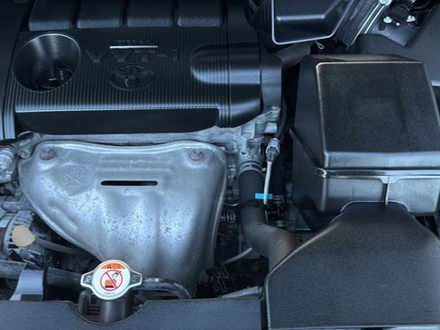 Used 2019 Toyota Highlander LE image 35