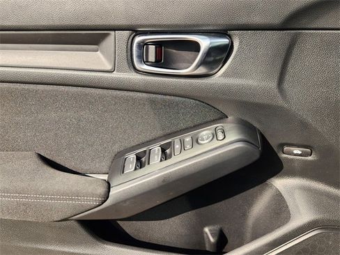 Certified 2025 Honda Civic LX image 29