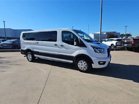 Used 2023 Ford Transit 350 XLT image 9