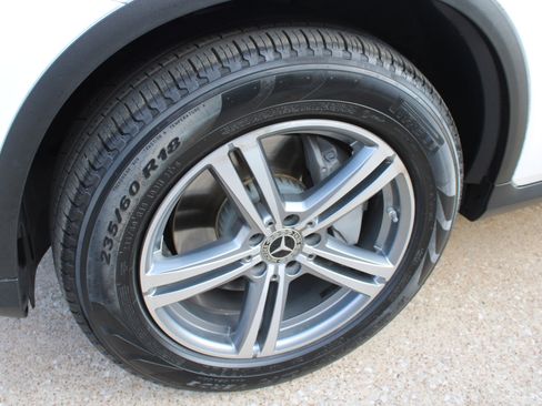 Used 2022 Mercedes-Benz GLC 300 image 10