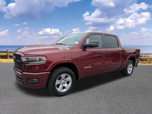 Used 2025 RAM 1500 Big Horn AWD/4WD image 4