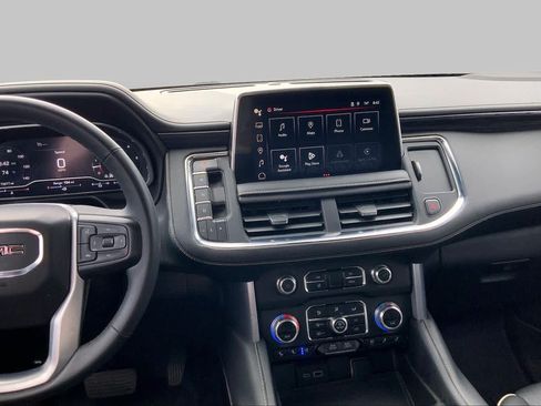 Used 2023 GMC Yukon XL SLT w/ SLT Premium Package AWD/4WD image 7