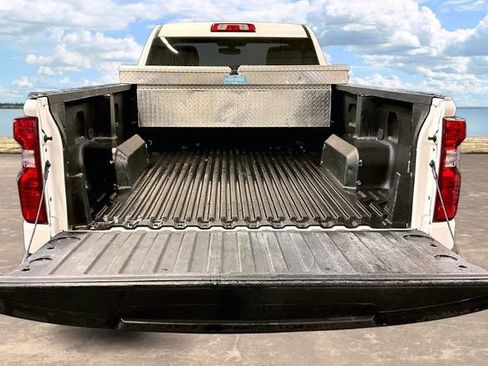 Used 2021 Chevrolet Silverado 1500 W/T w/ WT Fleet Convenience Package image 7