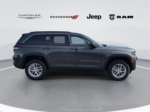 New 2025 Jeep Grand Cherokee Laredo X image 2