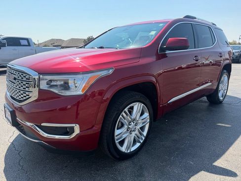 Used 2019 GMC Acadia Denali w/ Technology Package FWD image 9