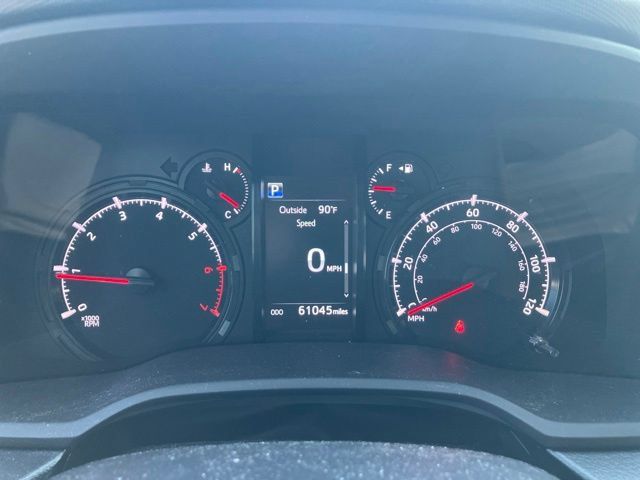 Used 2020 Toyota 4Runner SR5 Premium AWD/4WD image 11