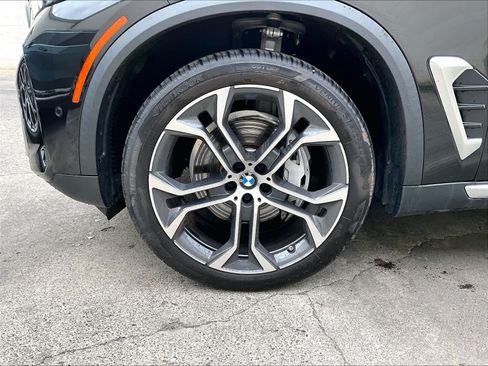 Used 2025 BMW X5 xDrive40i AWD/4WD image 12