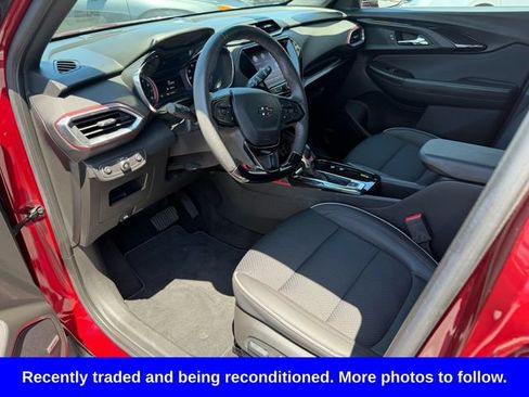 Used 2023 Chevrolet TrailBlazer RS w/ Technology Package FWD image 12