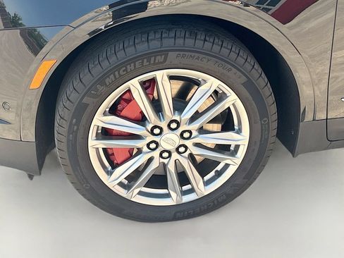 Used 2025 Cadillac XT5 Sportv w/ Technology Package AWD/4WD image 33