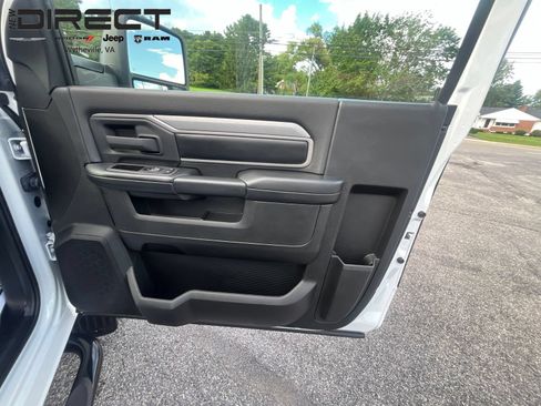 Used 2024 RAM 2500 Tradesman AWD/4WD image 26