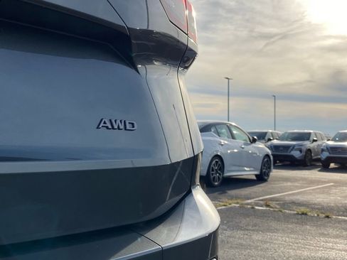 New 2026 Nissan Rogue S image 31