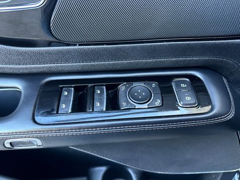 Used 2023 Lincoln Aviator AWD image 28