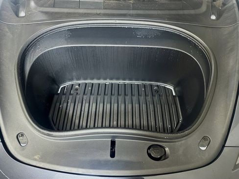 Used 2025 Tesla Model 3 Long Range RWD image 33