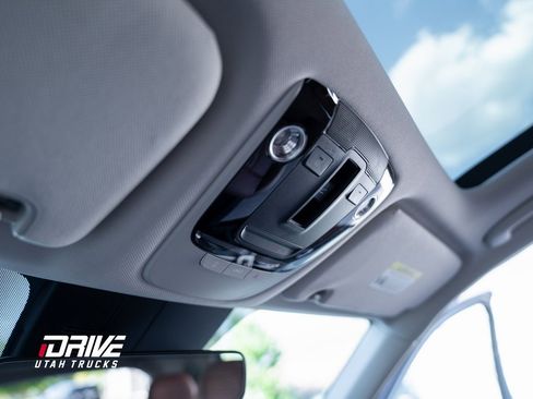 Used 2022 Kia Sorento SX Prestige w/ Rust Color Package image 44