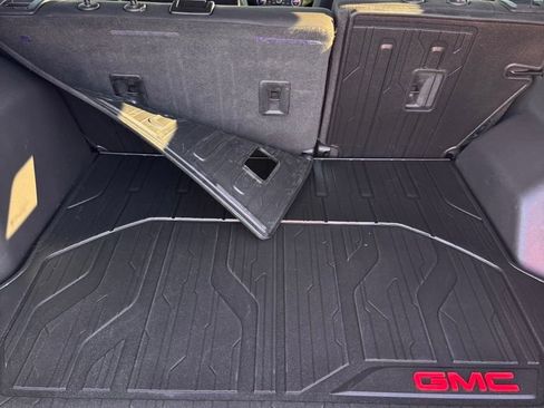 Used 2020 GMC Terrain SLE w/ Driver Convenience Package FWD image 14