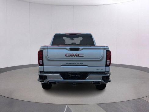 Used 2021 GMC Sierra 1500 SLE w/ X31 Off-Road Package AWD/4WD image 4