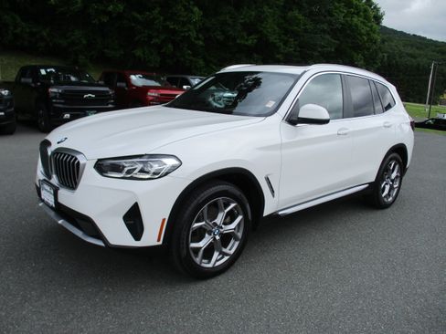 Used 2023 BMW X3 xDrive30i AWD/4WD image 1