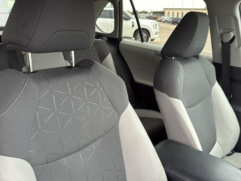 Used 2024 Toyota RAV4 XLE image 32