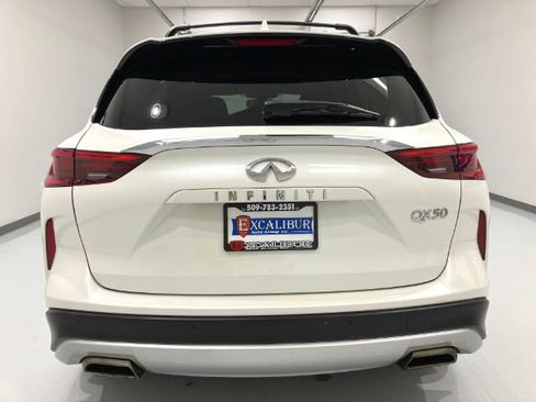 Used 2019 INFINITI QX50 Essential w/ Premium Heat Package AWD/4WD image 16