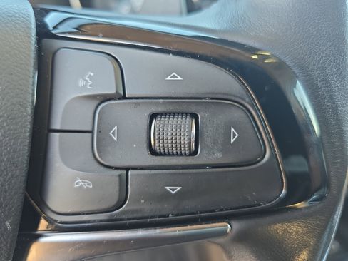 Used 2023 Buick Enclave Avenir FWD image 18