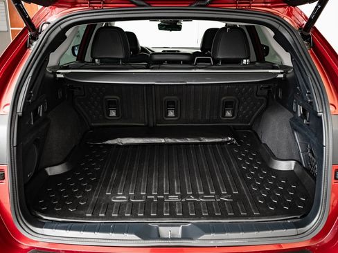 Used 2025 Subaru Outback Touring w/ Popular Package #2 image 21