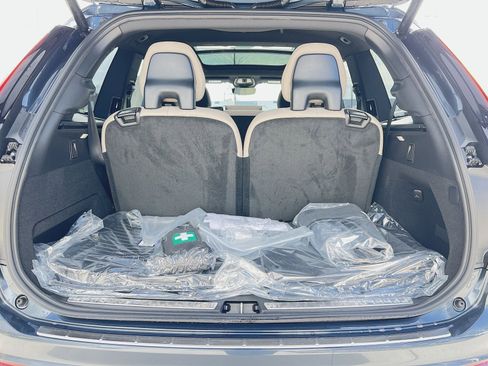 New 2026 Volvo XC90 B6 Plus w/ Protection Package Premier AWD/4WD image 27