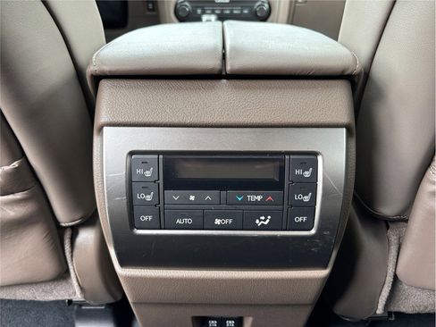 Used 2023 Lexus GX 460 Premium image 42