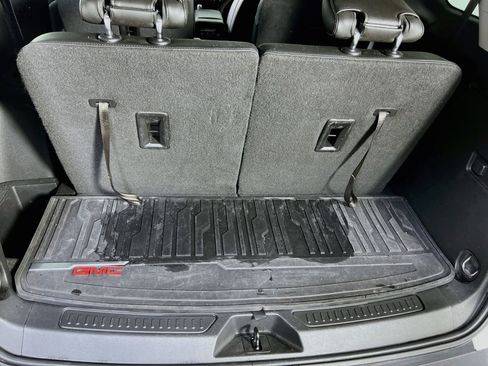 Used 2019 GMC Acadia SLT AWD/4WD image 28