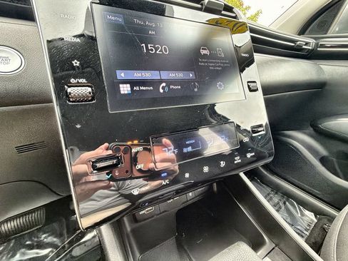 Used 2024 Hyundai Tucson SEL FWD image 16