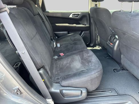 Used 2015 Nissan Pathfinder SV AWD/4WD image 12