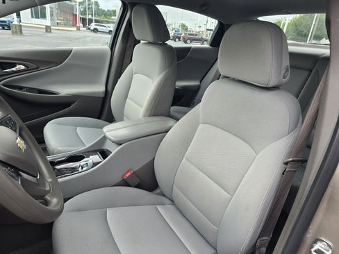 Used 2024 Chevrolet Malibu LT FWD image 13