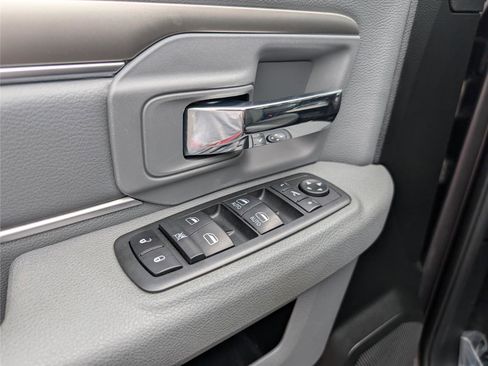 Used 2019 RAM 1500 Classic Warlock AWD/4WD image 11