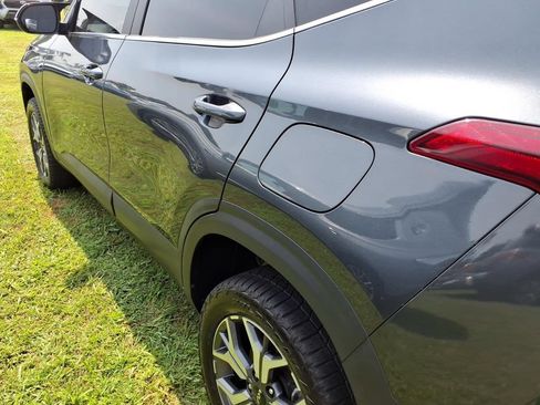Used 2023 Kia Seltos EX AWD/4WD image 18