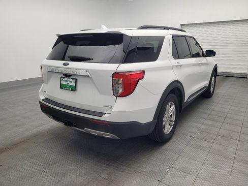 Used 2020 Ford Explorer XLT w/ Equipment Group 202A image 9