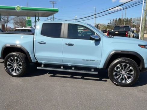 Used 2026 GMC Canyon Denali AWD/4WD image 9