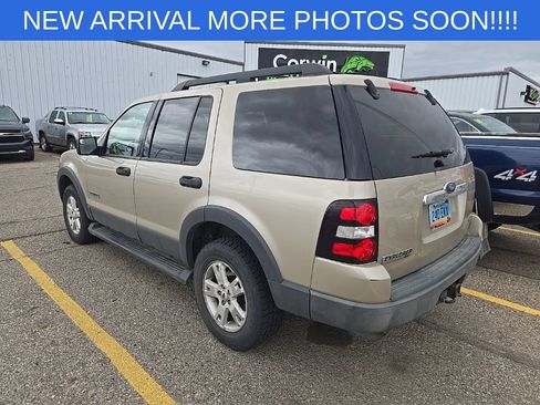 Used 2006 Ford Explorer XLT AWD/4WD image 12