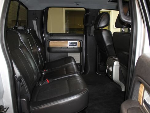 Used 2011 Ford F150 Lariat w/ Lariat Chrome Pkg RWD image 33