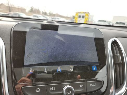 Certified 2024 Chevrolet Equinox Premier image 25