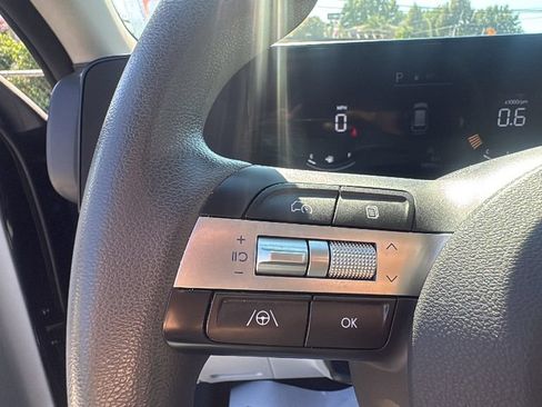 Used 2024 Hyundai Kona SE AWD/4WD image 17