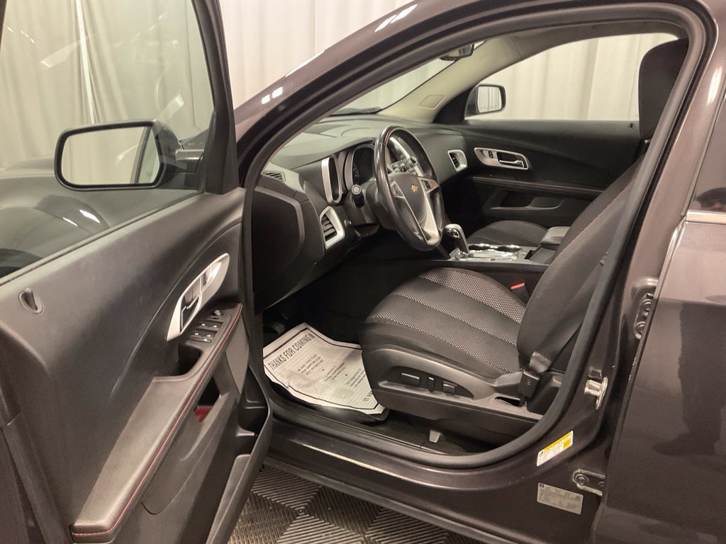 Used 2015 Chevrolet Equinox LT w/ Driver Convenience Package AWD/4WD image 18