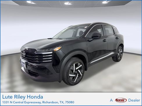 Used 2026 Nissan Kicks SV FWD image 1