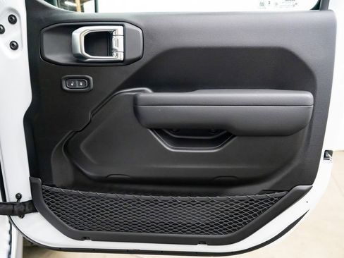 New 2026 Jeep Gladiator Rubicon AWD/4WD image 27