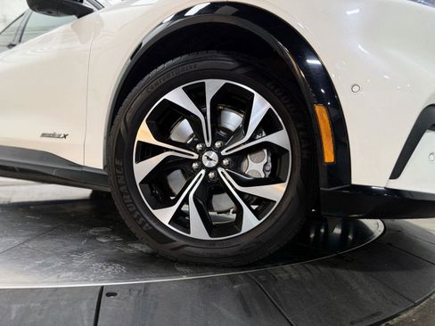 Used 2021 Ford Mustang Mach-E Premium image 11