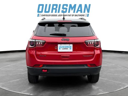 Used 2023 Jeep Compass Trailhawk w/ Sun and Sound Group AWD/4WD image 5