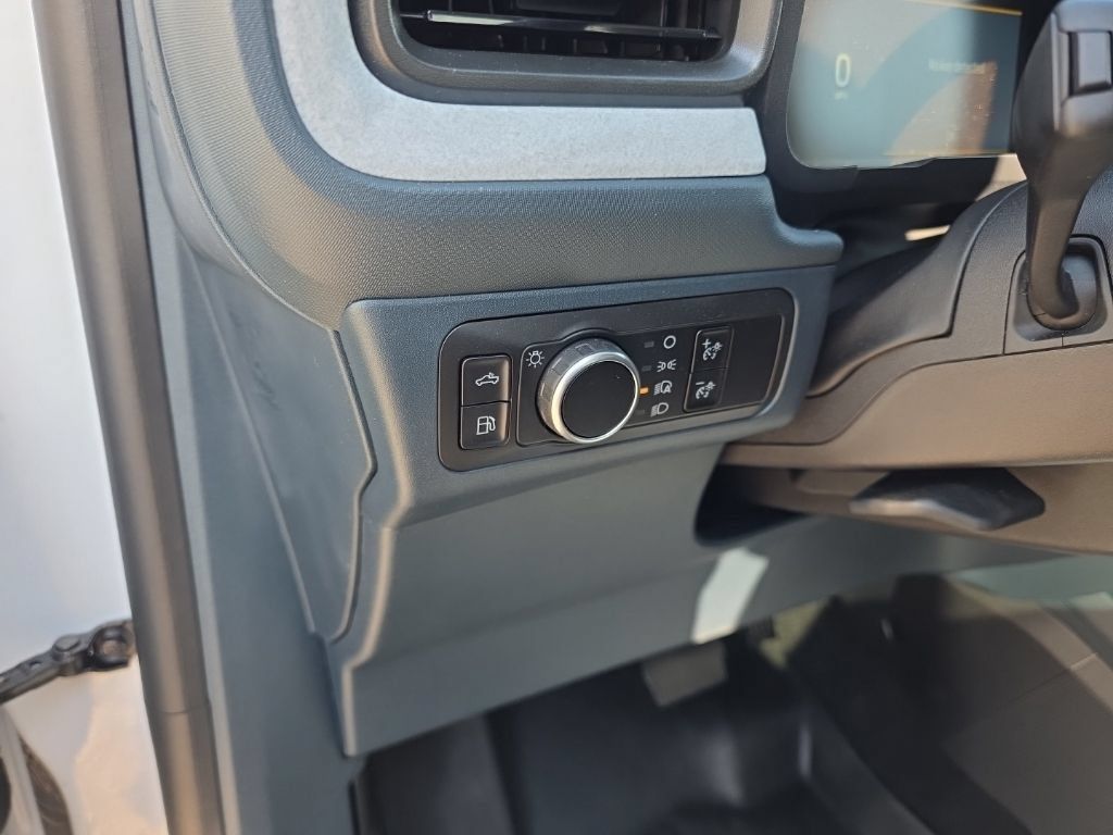 Used 2025 Ford Maverick XLT w/ XLT Luxury Package FWD image 17