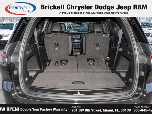 New 2025 Jeep Grand Cherokee L Limited image 10