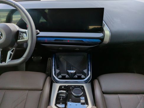 Used 2025 BMW X3 M50 w/ Premium Package image 34