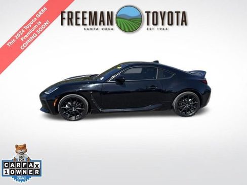 Used 2024 Toyota GR86 Premium RWD image 1