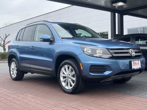 Used 2017 Volkswagen Tiguan Limited w/ Premium Package AWD/4WD image 3